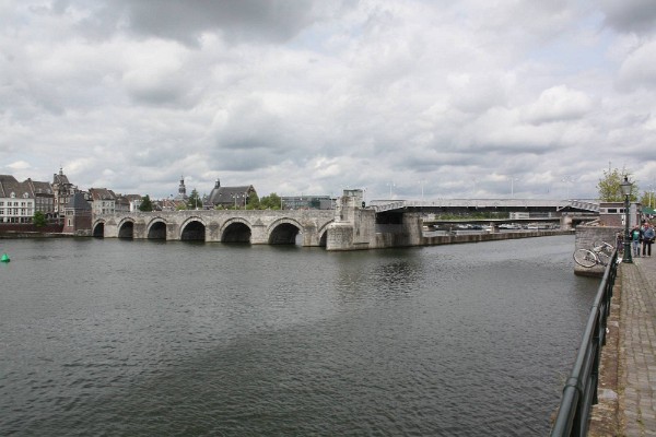 IMG_3604_(1600_x_1200)